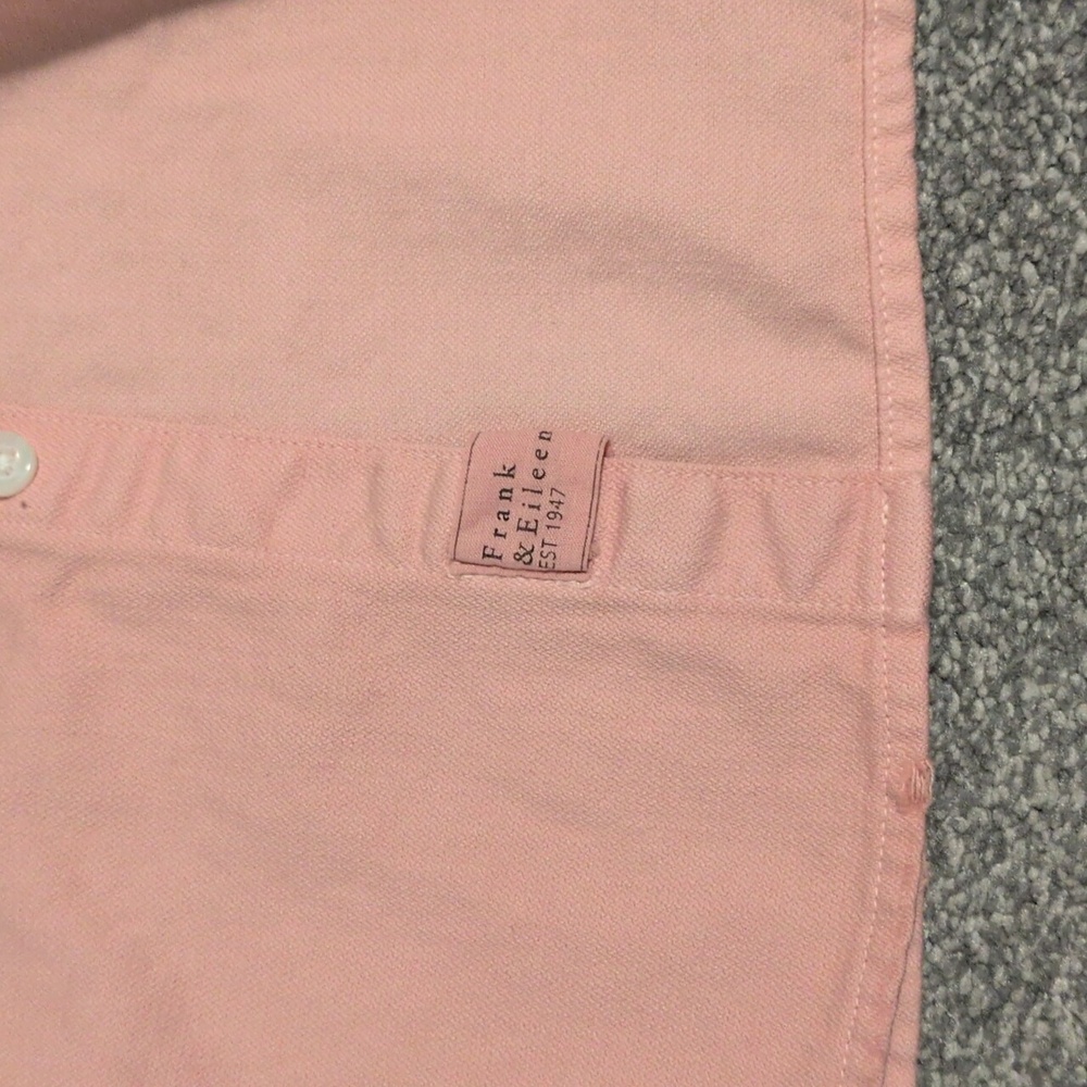 Frank & Eileen "Eileen Style" Pink Cotton Button Down Size Small - Picture 6 of 8